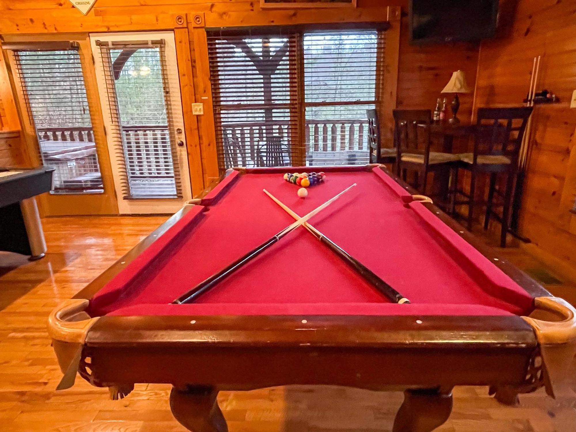 Spacious Resort Log Cabin, Easy Drive, Hot Tub, Arcade Gameroom, Mountain Vibe Gatlinburg Eksteriør billede